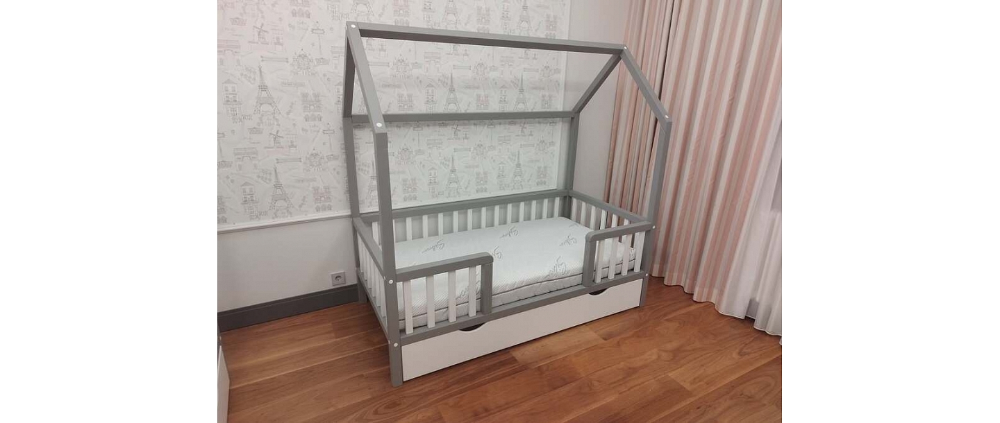 MOSKOS cot for children
