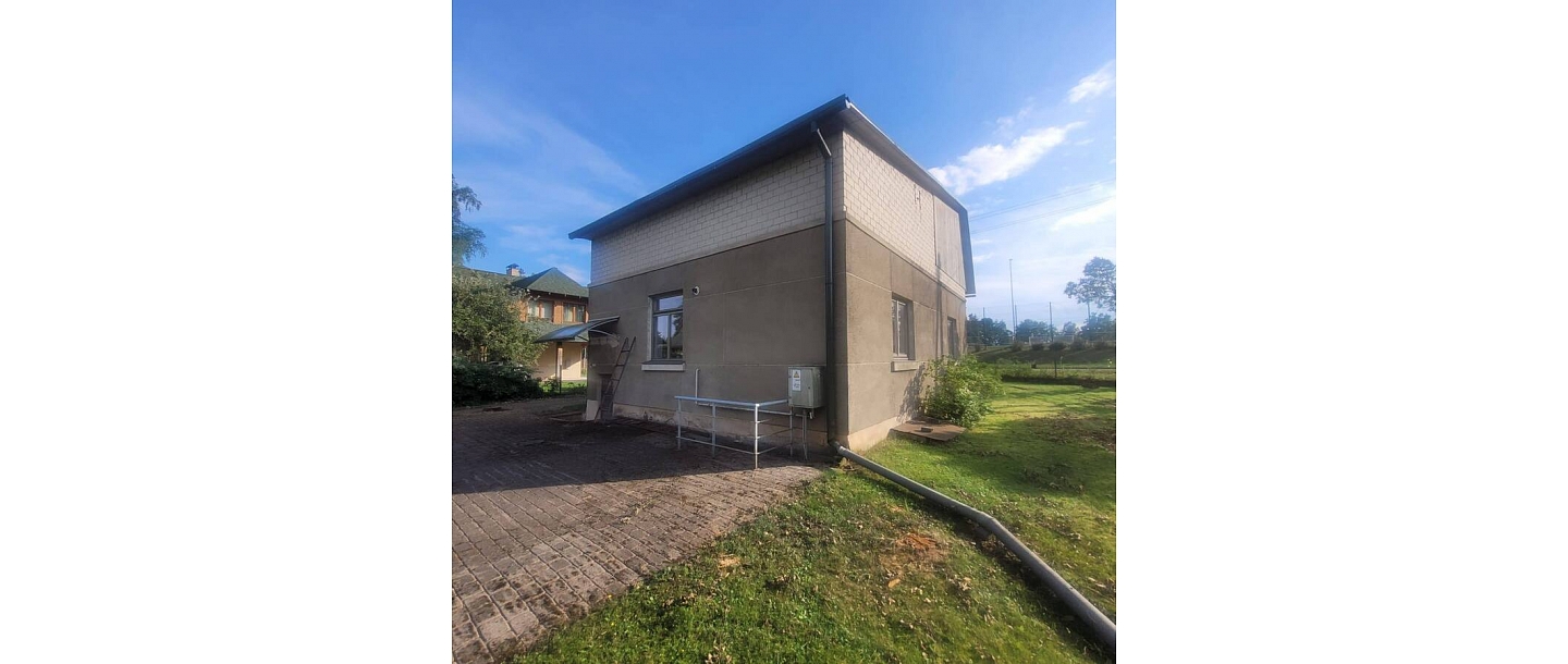 Building facade insulation and plastering works