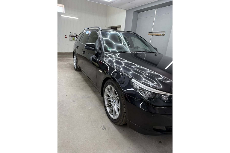 Auto virsbūves pulēšana un detailing