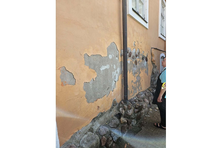 Осмотр фасада компанией Damp Detectives