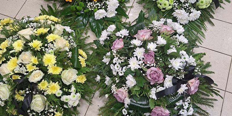 Funeral wreaths and flower arrangements
