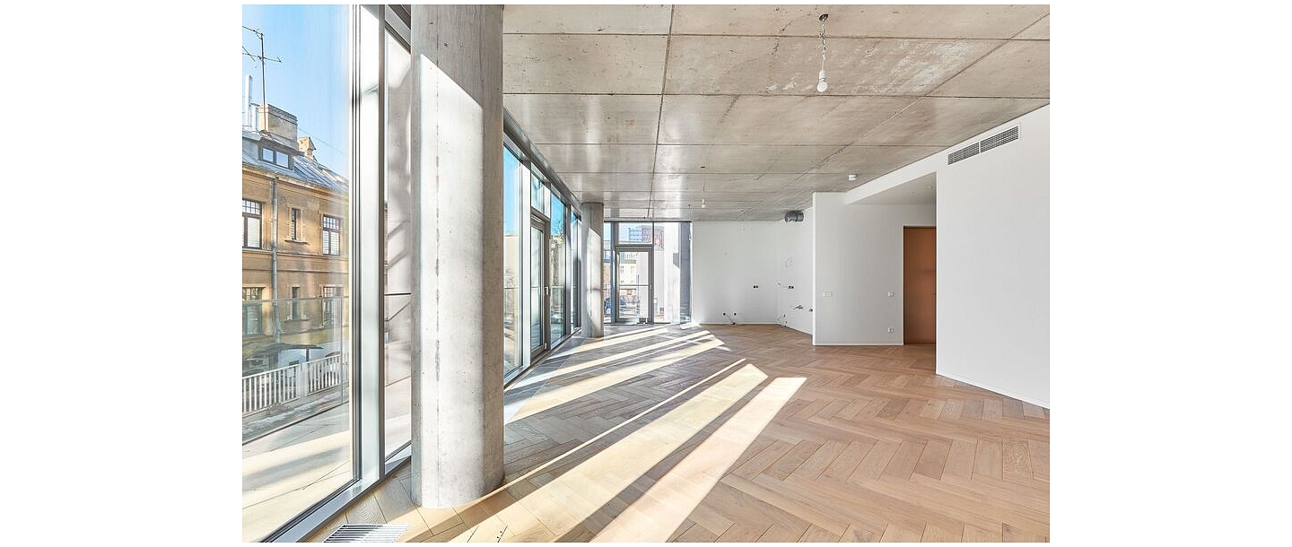 Apartment with panoramic windows