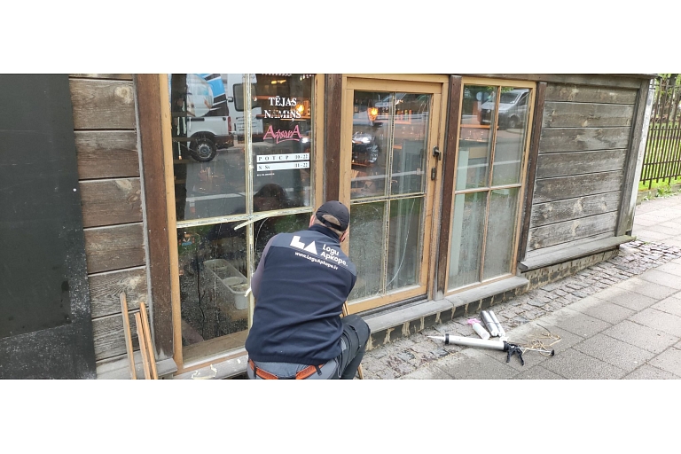 Glass packet repair