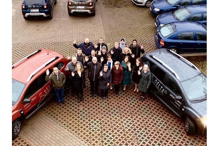 Delta Company, SIA team