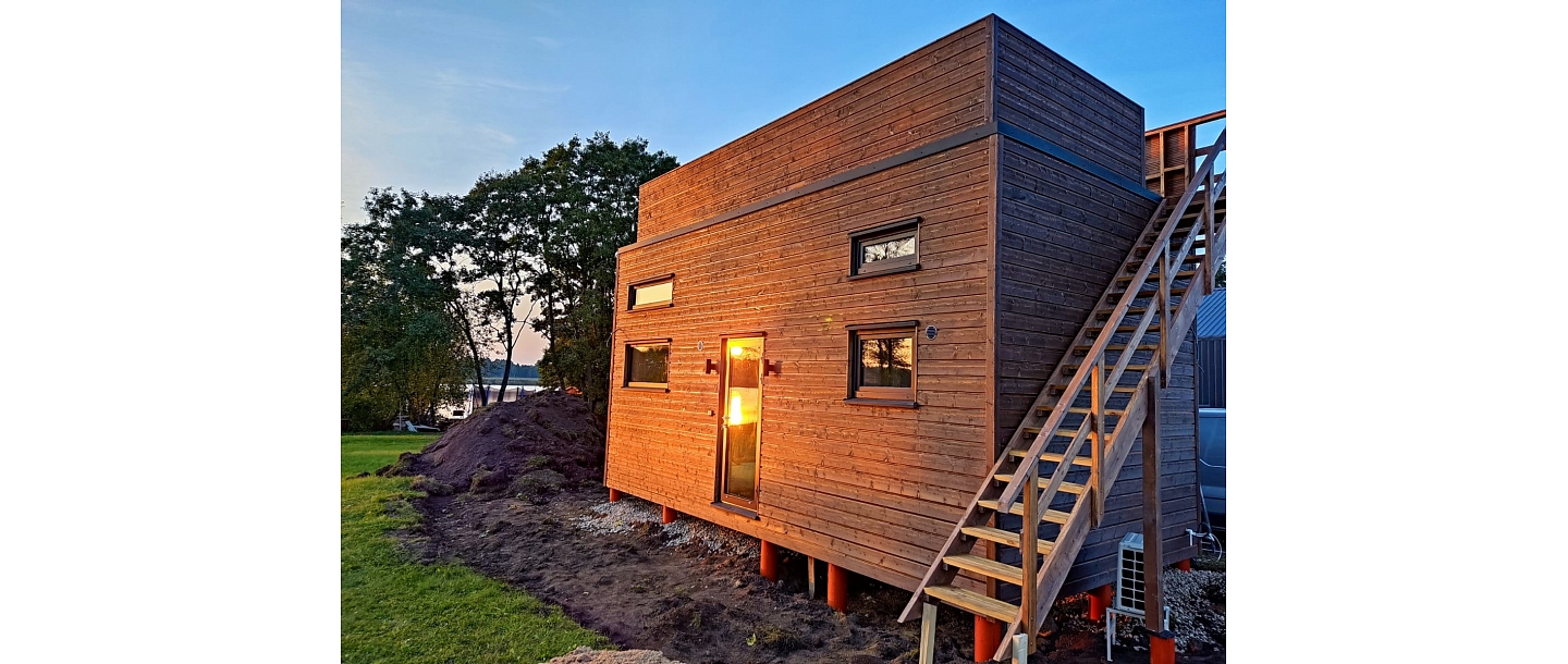 Summer houses and garden sheds