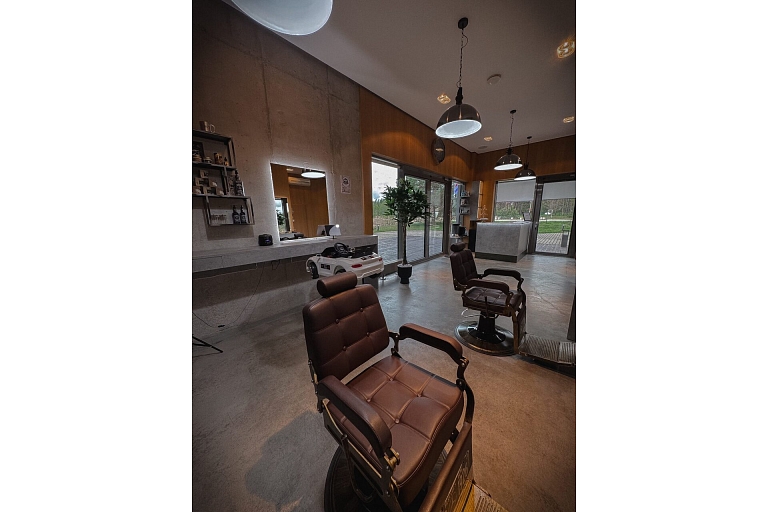 Hair-dressing saloon