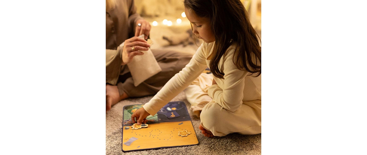 A child&amp;#39;s game before bedtime