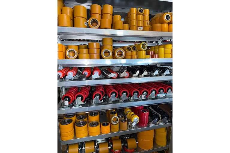 Industrial wheels and castors