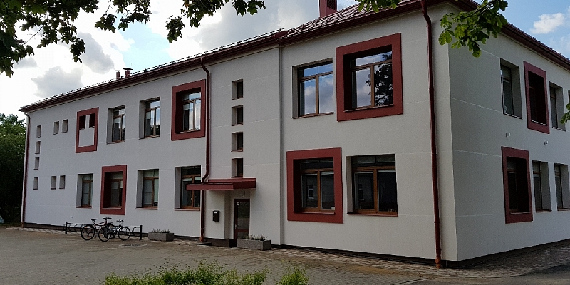 Facade heat insulation and decoration