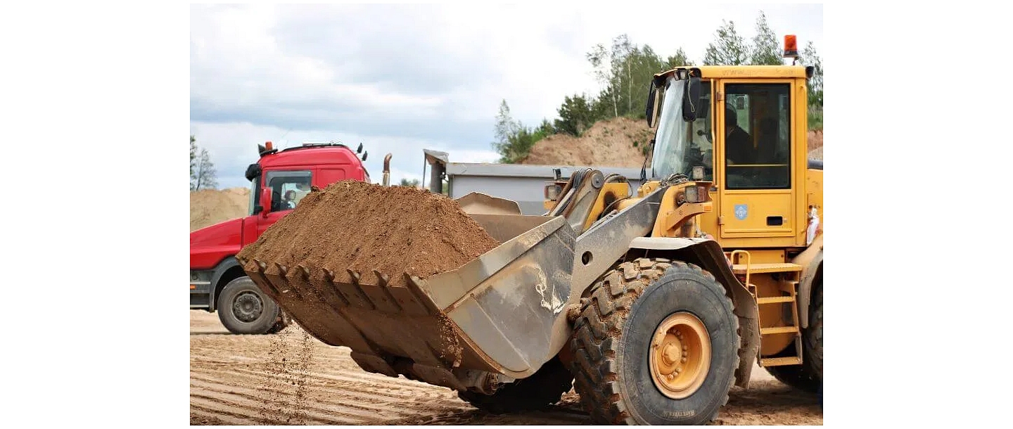 Tractor equipment services