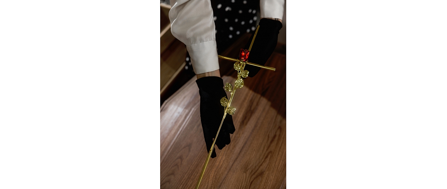 Funeral accessories