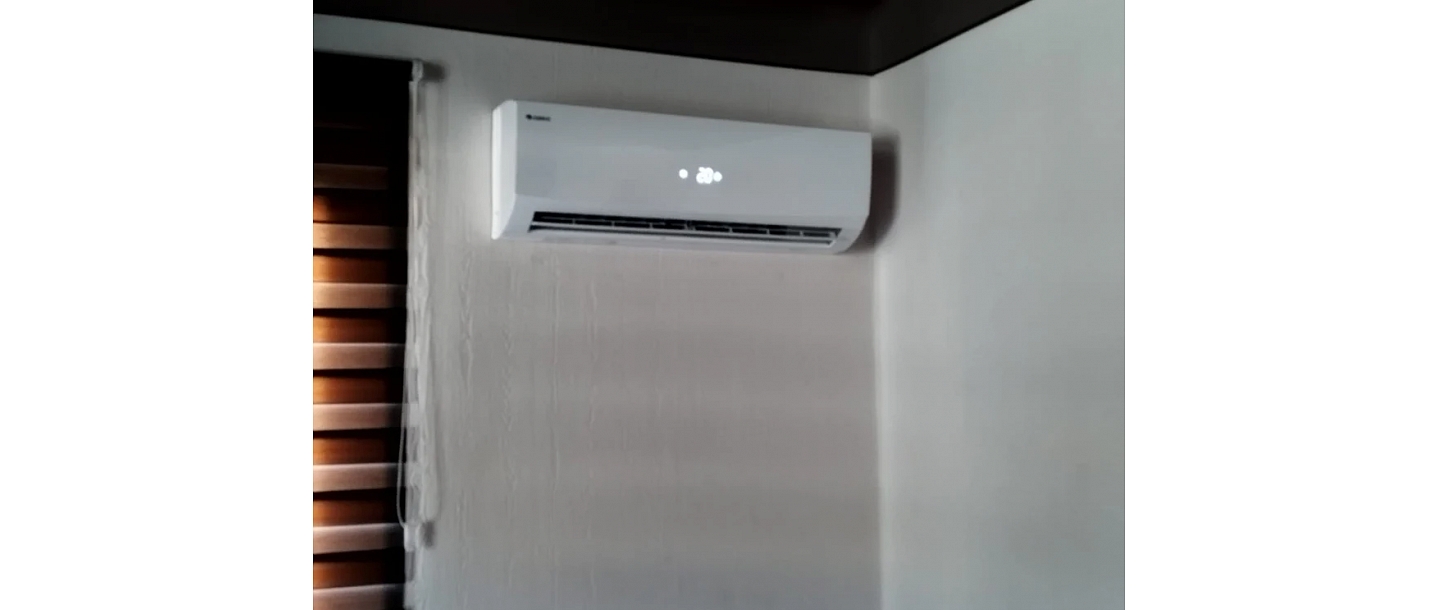 Indoor air conditioner installation
