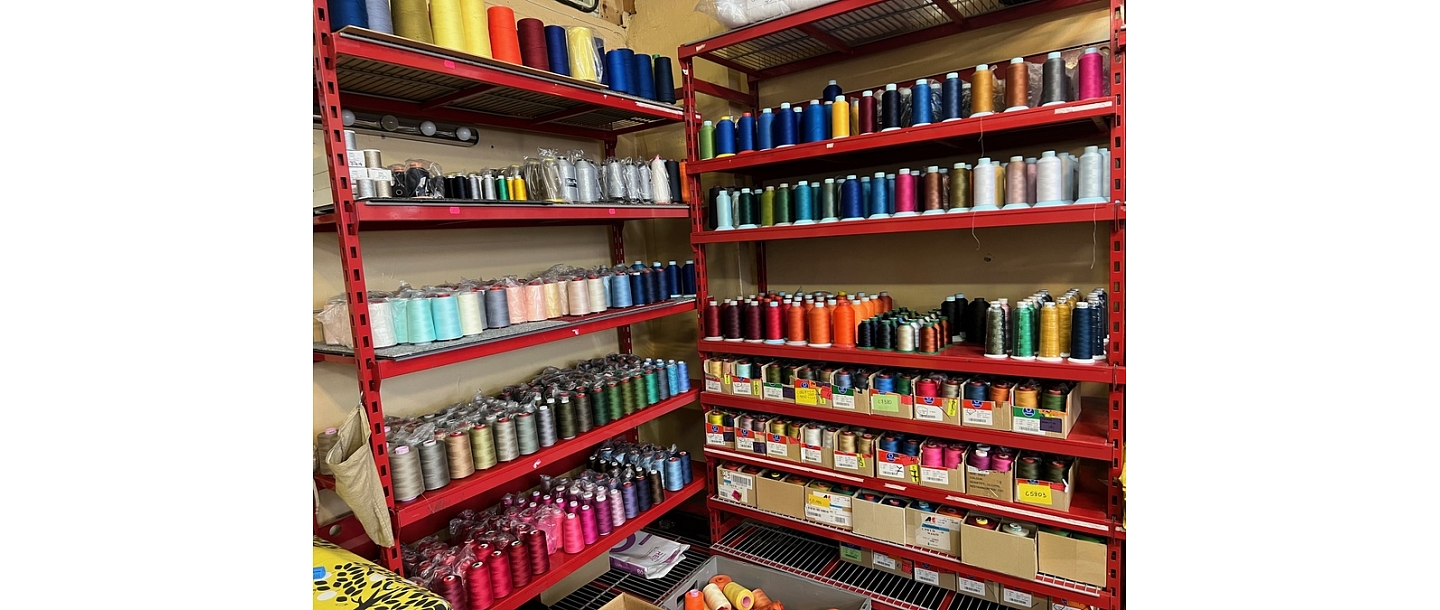 Sewing threads in various colors – professional textile materials