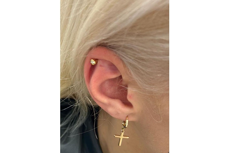 Прокалывание ушей