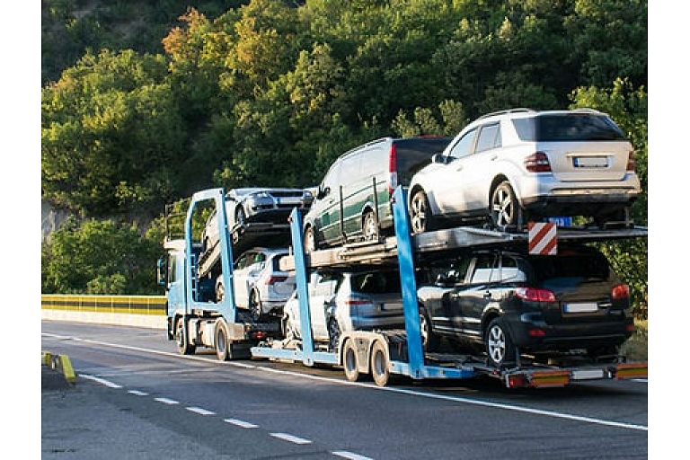 Automašīnu transportēšana