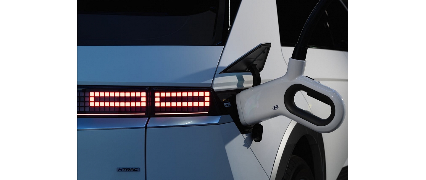 Elektroauto uzlāde
