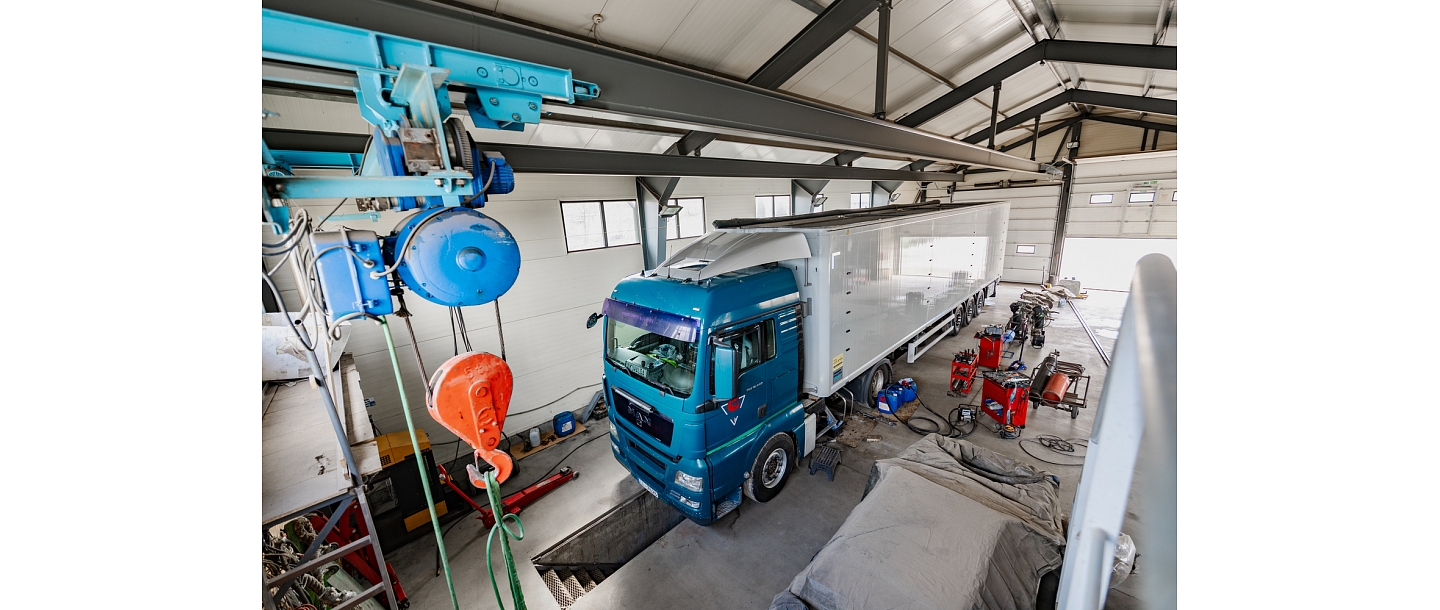 Truck repair