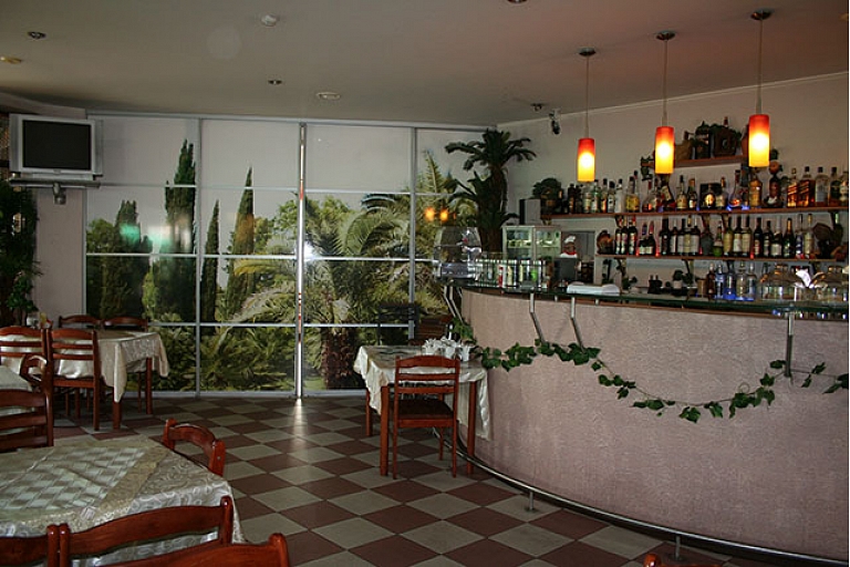 Kafejnīcas bāri restorāni, Mežciemā