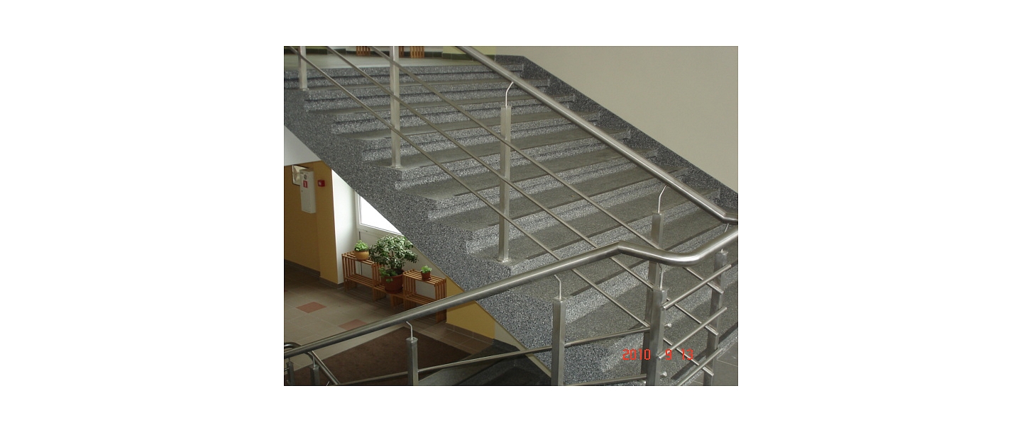 реставрация лестниц в школах