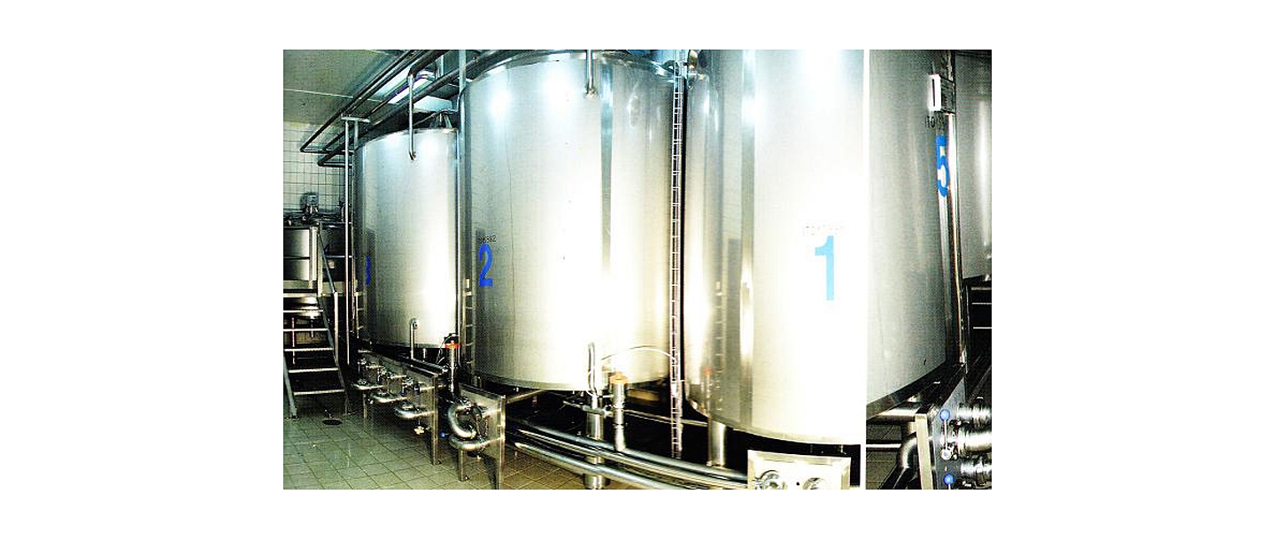 Tanks made of stainless steel