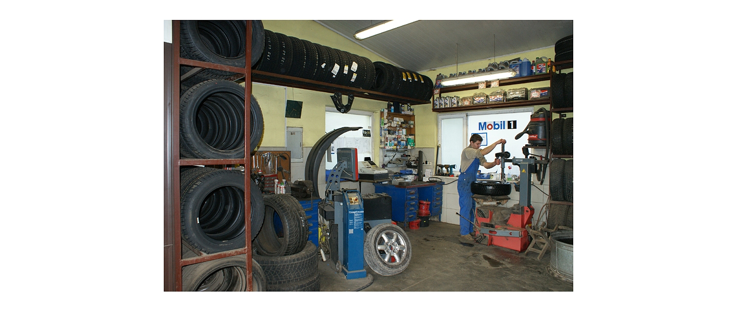 Trade of wheels, repair, rolling