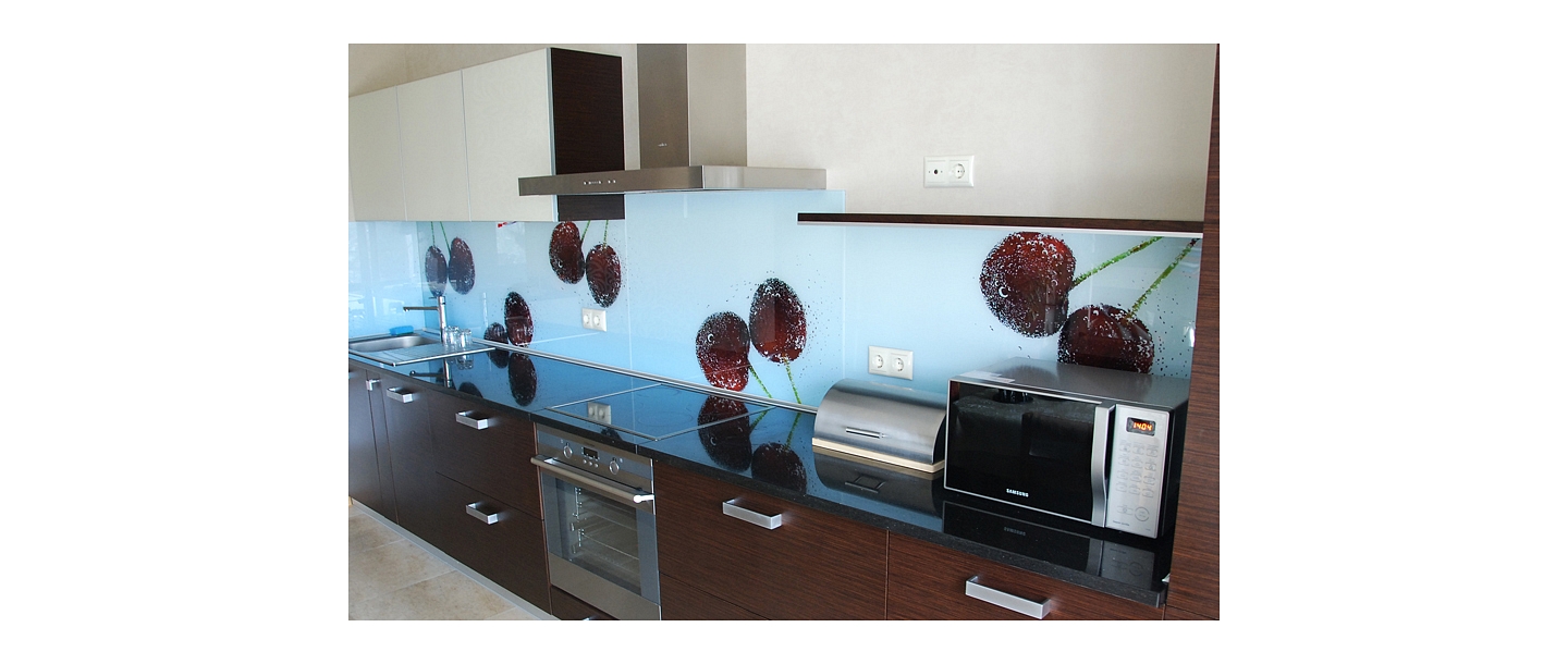Kitchen glass panel with photo film &quot;Cherries&quot;