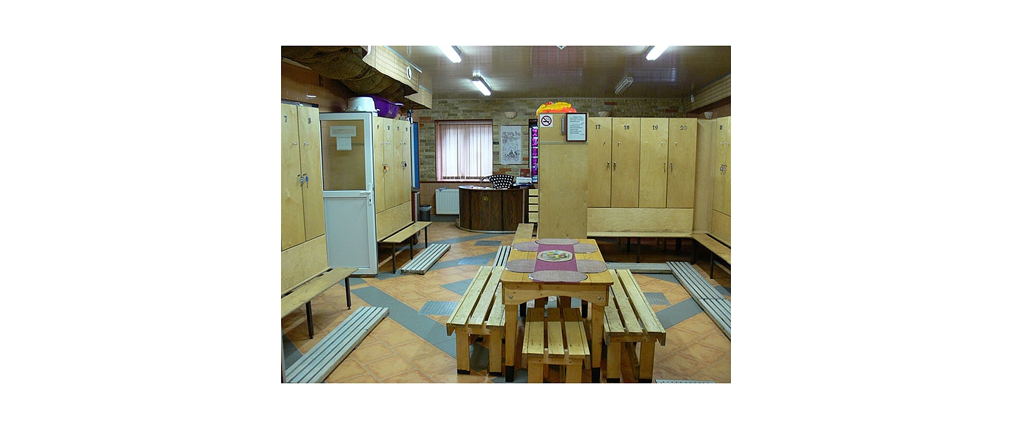 Relaxation in the sauna with the option of ordering hot food