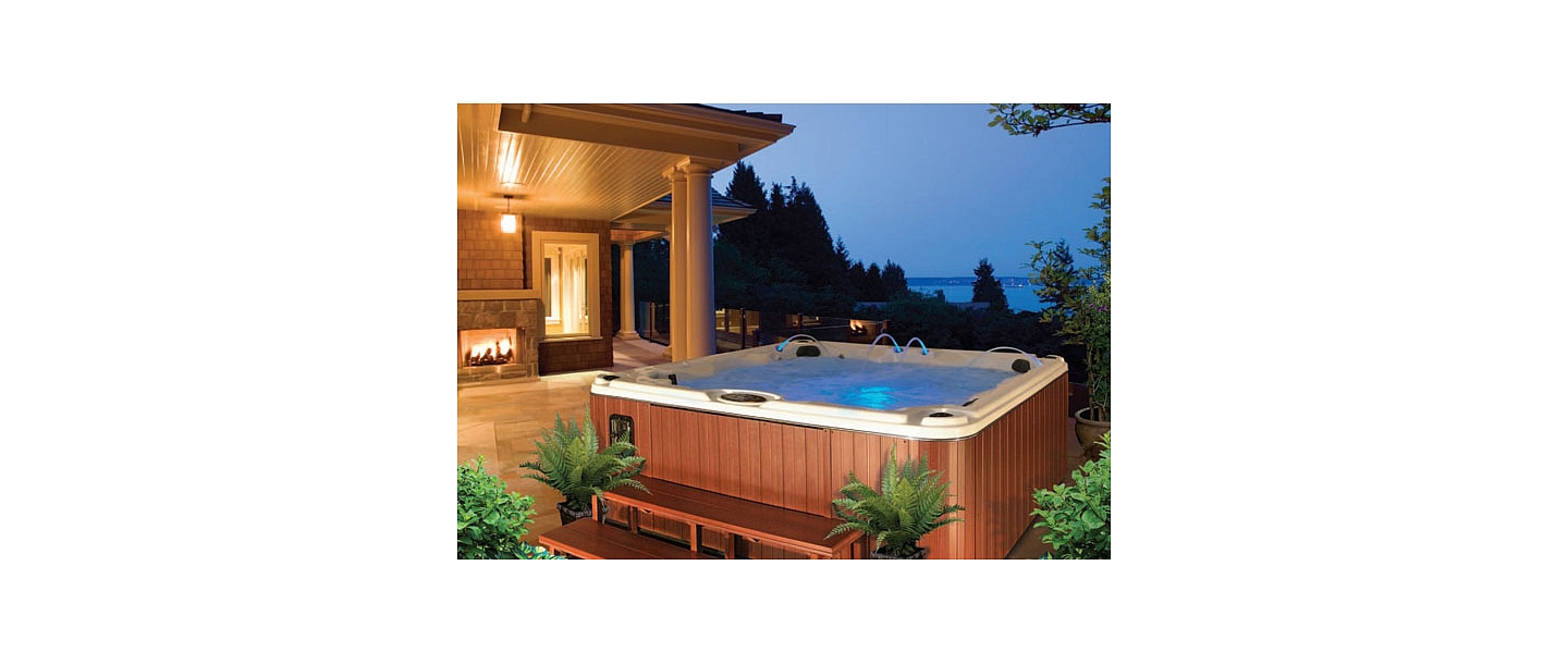Sophisticated design hydromassage baths
