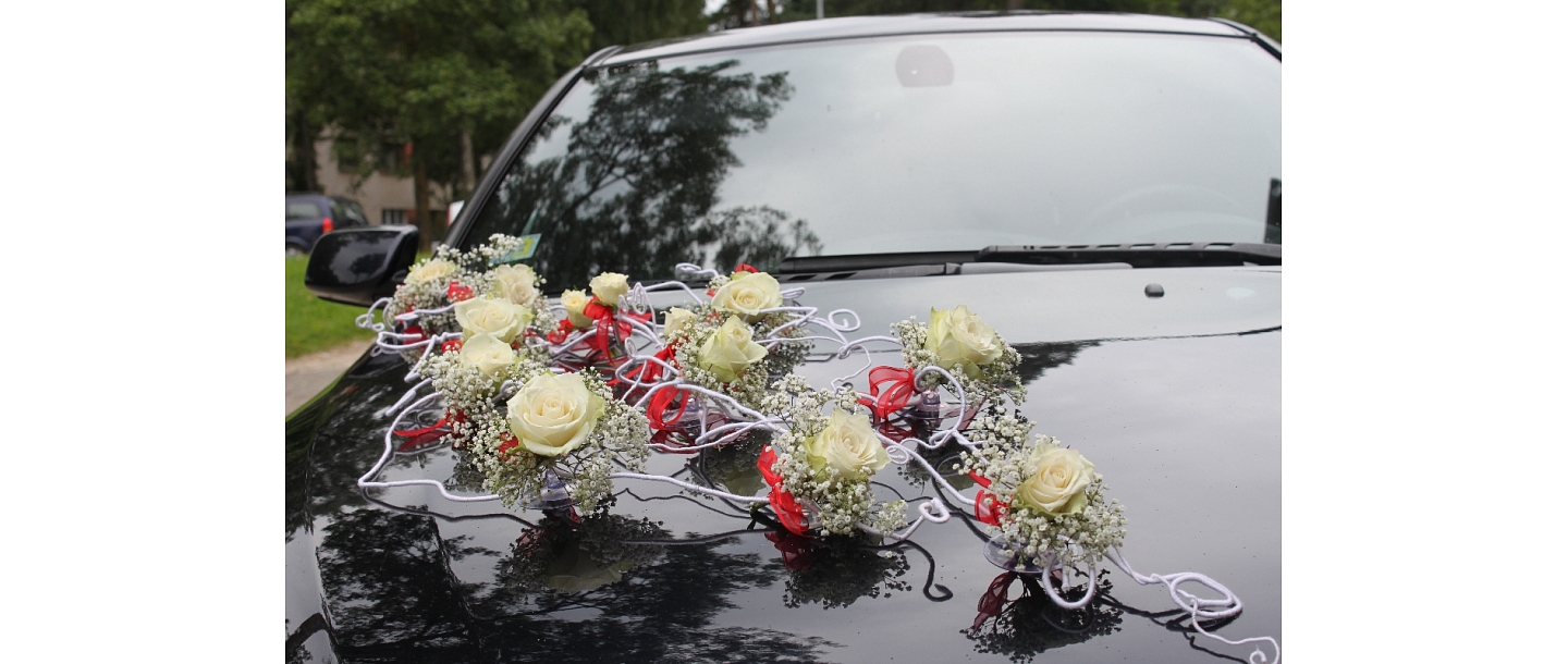 Wedding car decoration