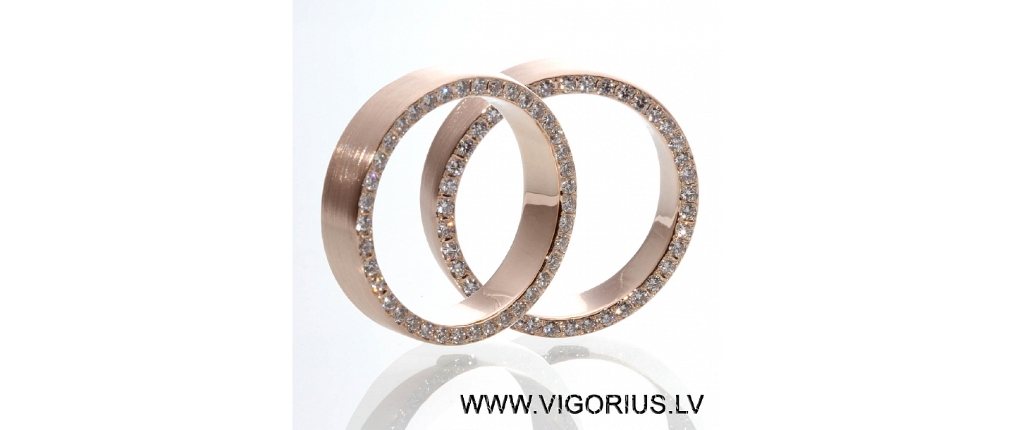 Custom made wedding rings