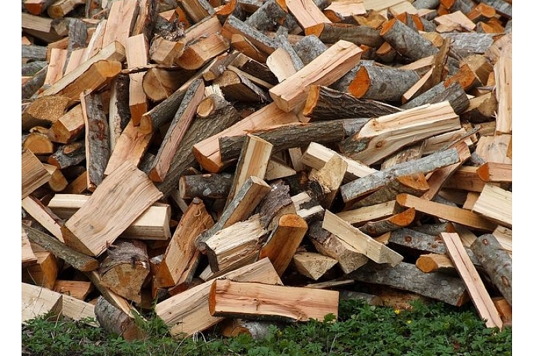 Продажа и доставка дров для отопления Валмиера Цесис Валка Смилтене
