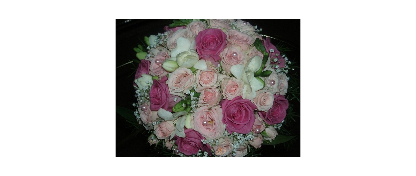 Bouquets for romantic celebrations