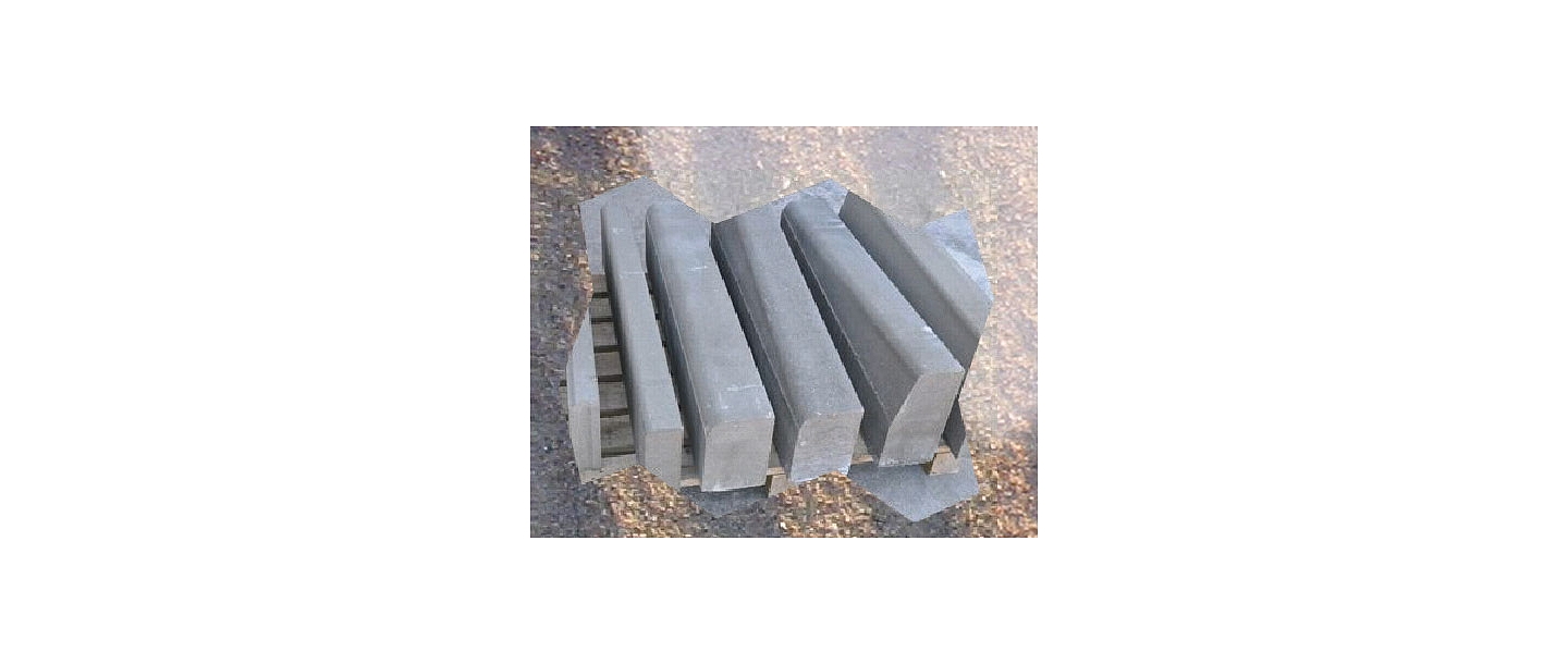 Concrete curbs