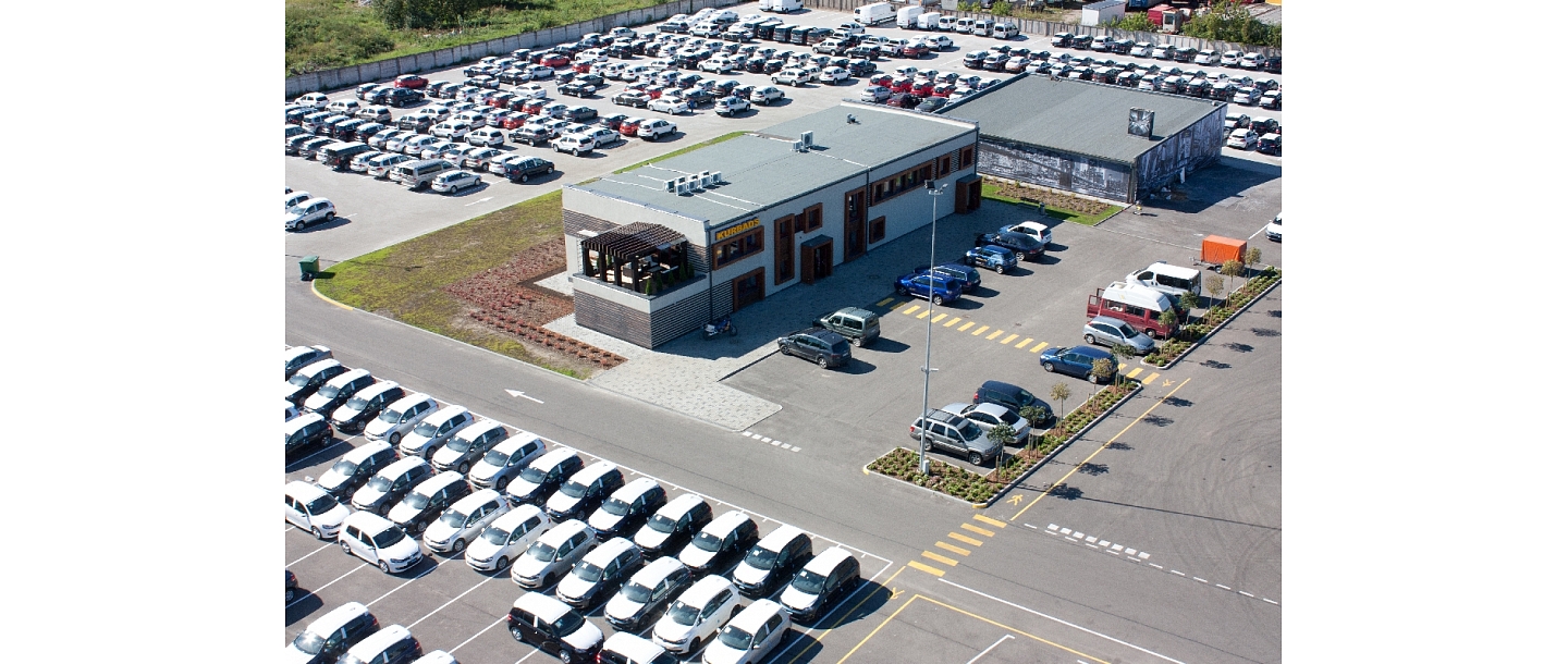 Long-term storage of cars and commercial vehicles