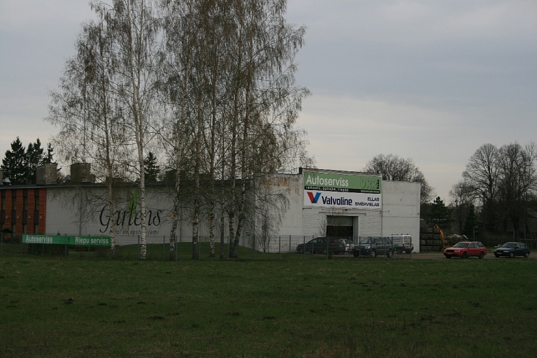 Car repair VRR car