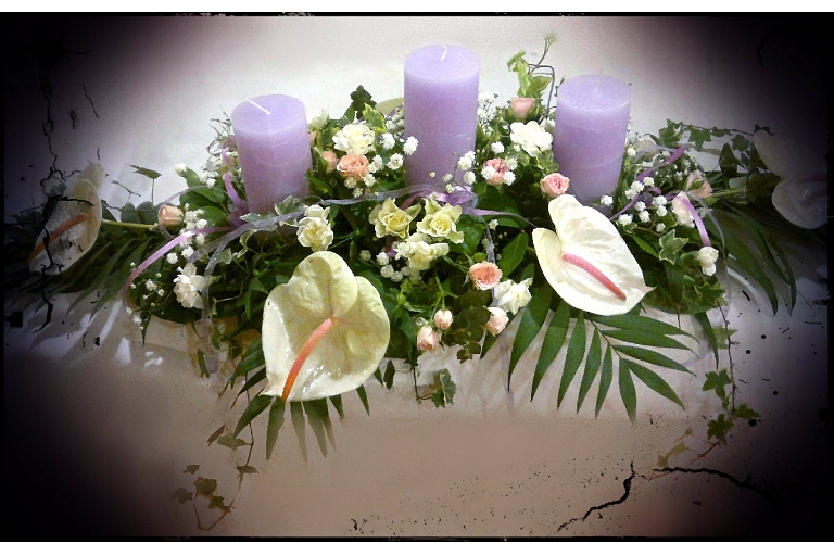 Florist services for decorating event rooms in Zemgale