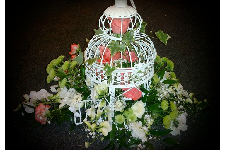 Flower arrangements for room decoration in Zemgale
