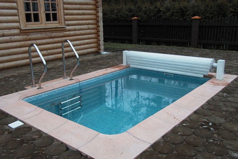 Garden pools for individuals