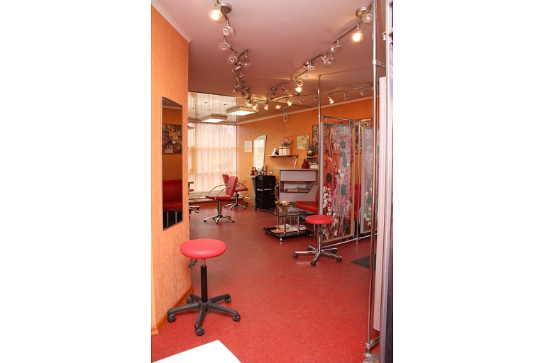 Hairdresser Modern hairdressing salon in Valmiera