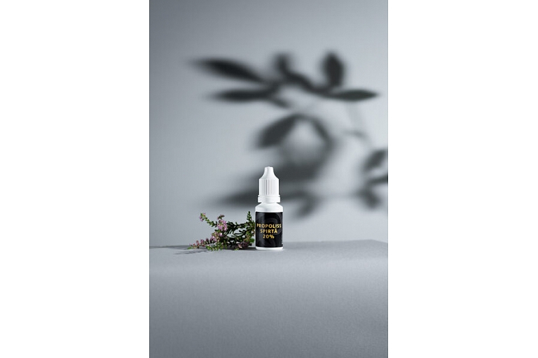 Propolis in alcohol