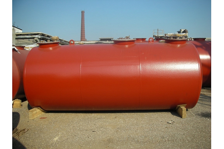 Valtanks fuel tanks