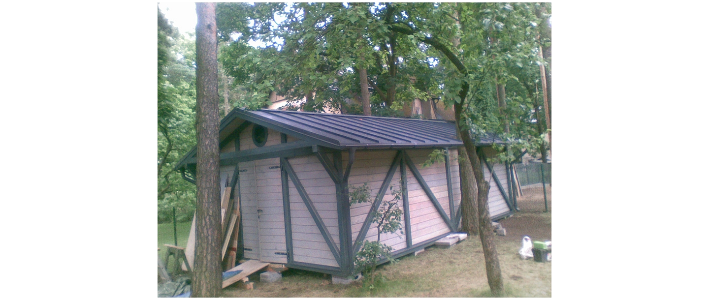 Non-standard solutions in roof development