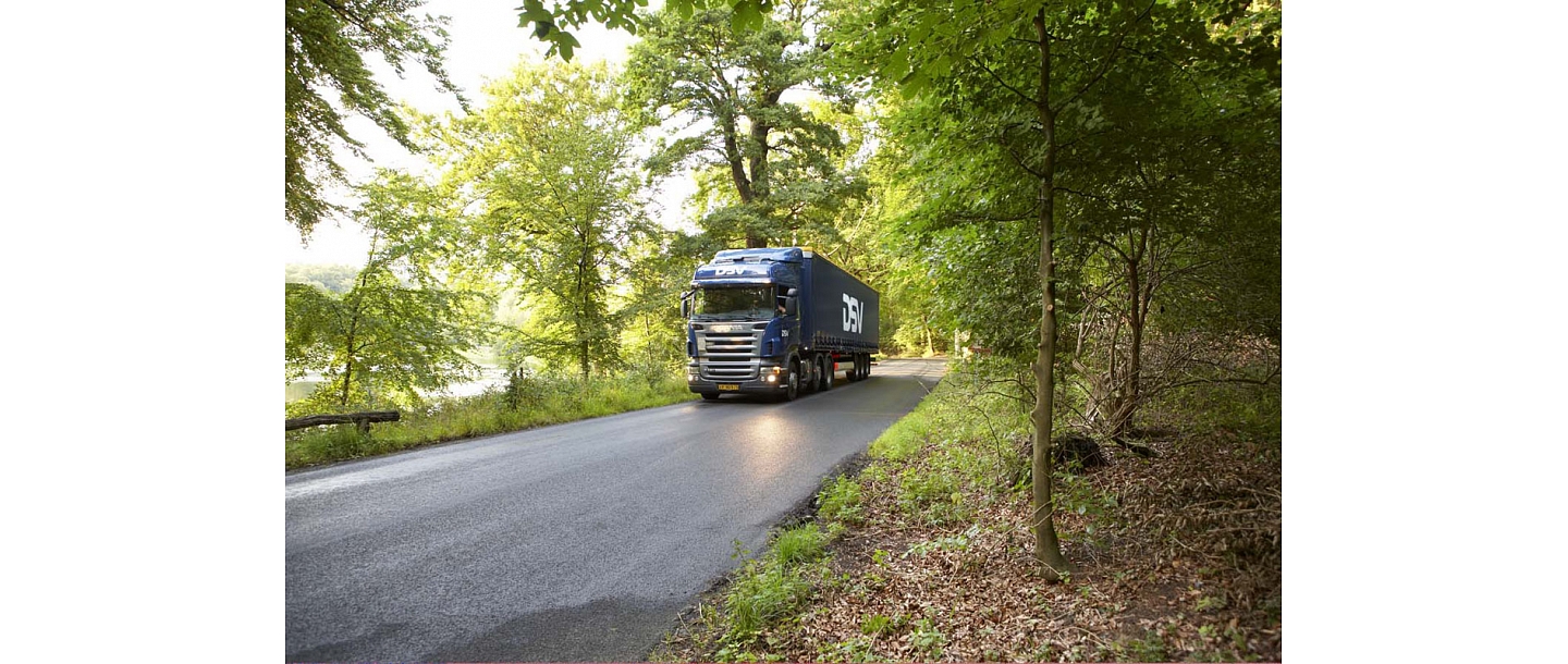 Sauszemes kravu pārvadājumi