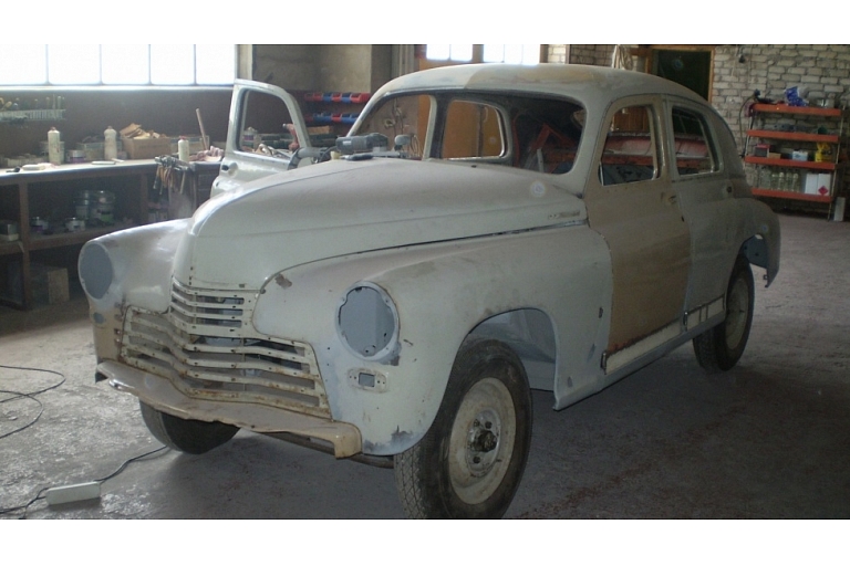 Car restoration in Kuldiga