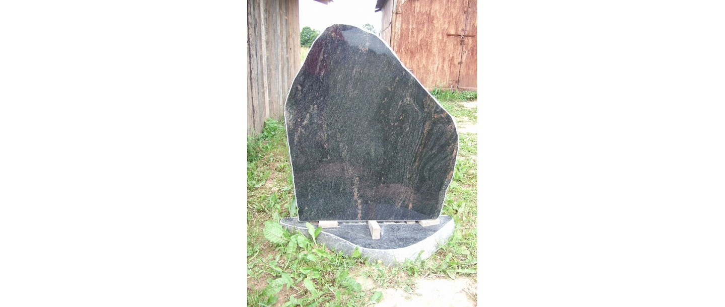 Akmens apstrāde, kapu pieminekļi, kapakmeņi