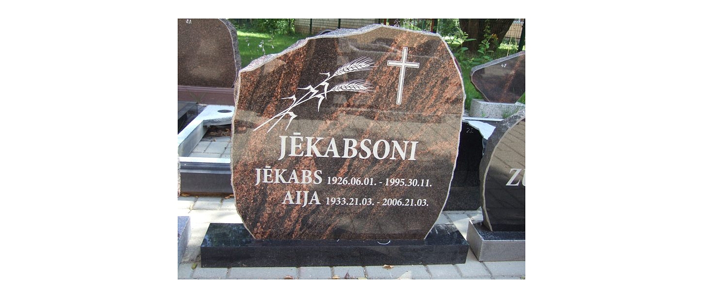 Akmens apstrāde, kapu pieminekļi, kapakmeņi