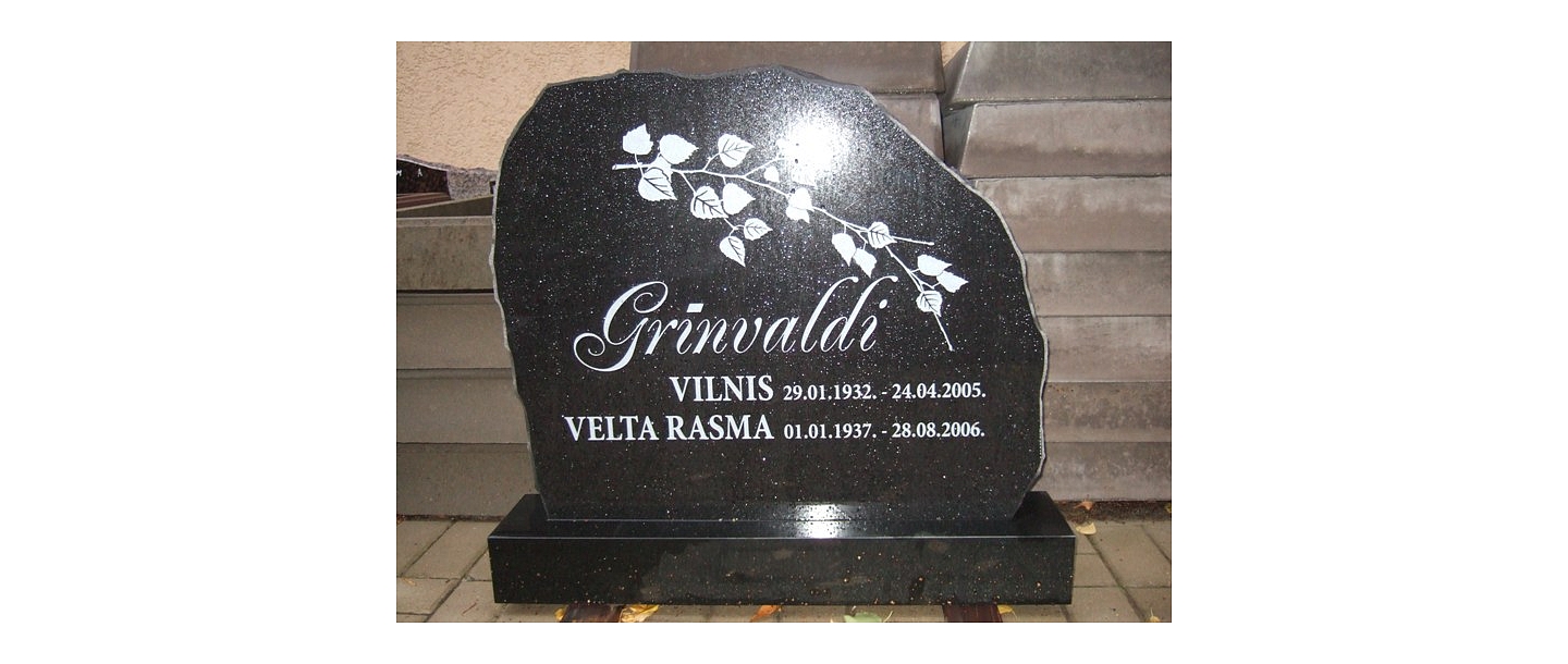 Akmens apstrāde, kapu pieminekļi, kapakmeņi