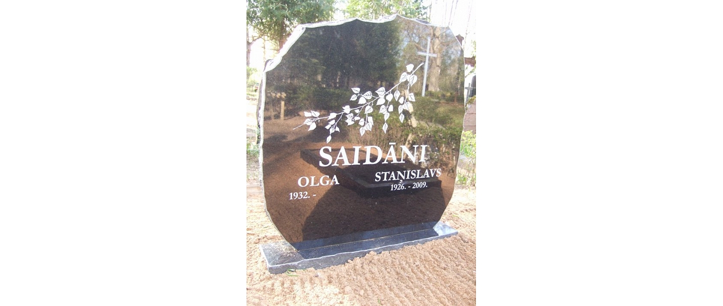 Akmens apstrāde, kapu pieminekļi, kapakmeņi