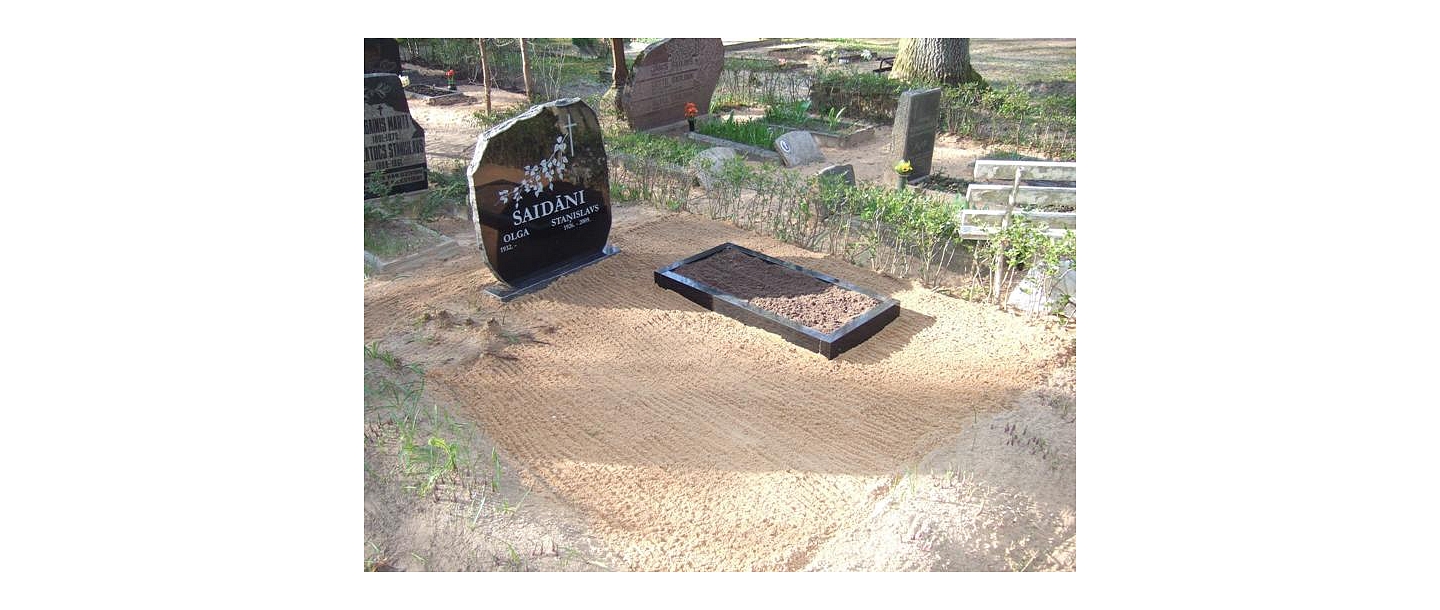 Akmens apstrāde, kapu pieminekļi, kapakmeņi