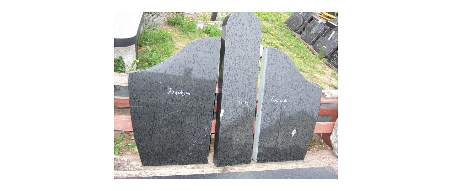 Akmens apstrāde, kapu pieminekļi, kapakmeņi